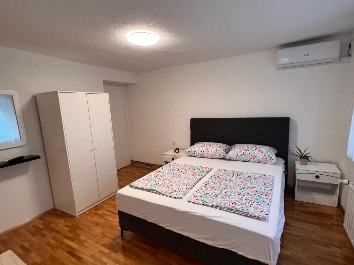 Guest House Kiwi Мостар Экстерьер фото