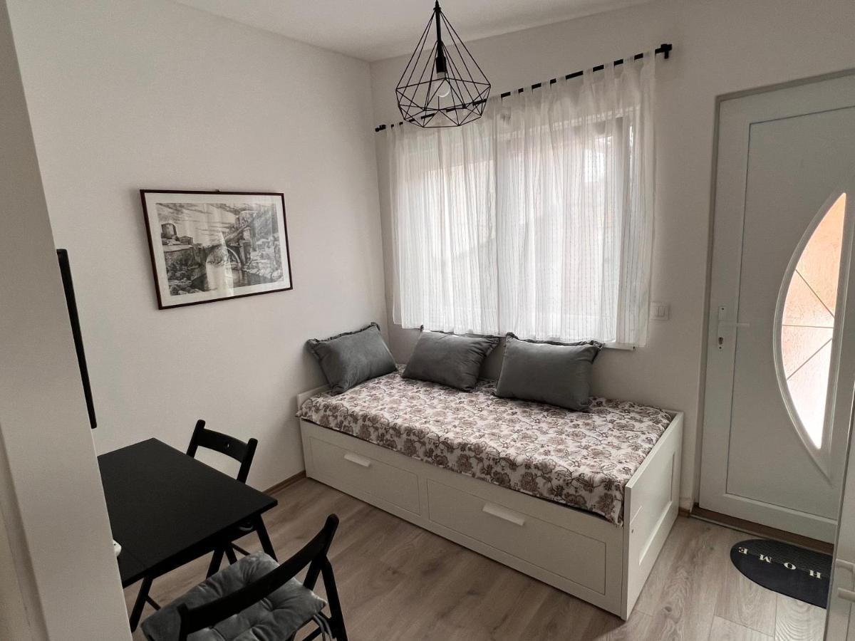 Guest House Kiwi Мостар Экстерьер фото