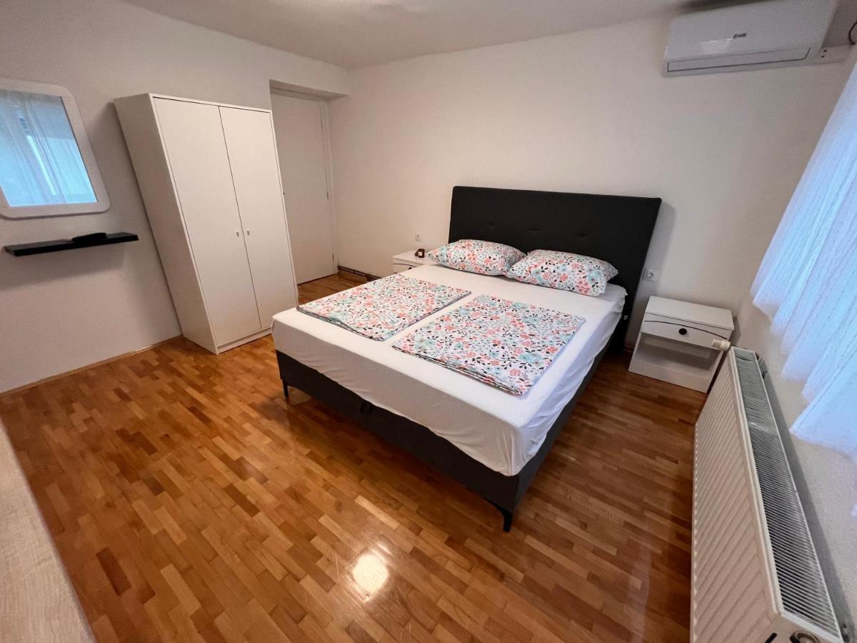 Guest House Kiwi Мостар Экстерьер фото